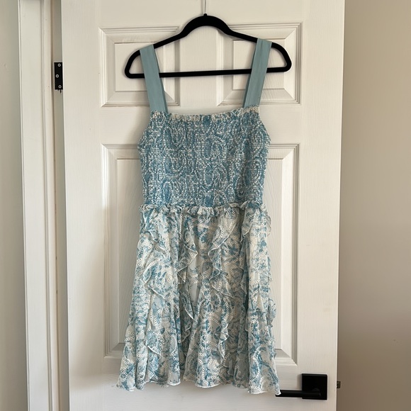 Alice + Olivia Jocelyn Smock Mini Dress Size 10 - Picture 2 of 9